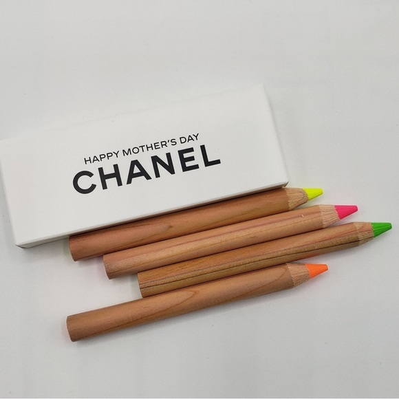 Brand New CHANEL Happy Mothers Day Colored Pencils - Picture 2 of 5